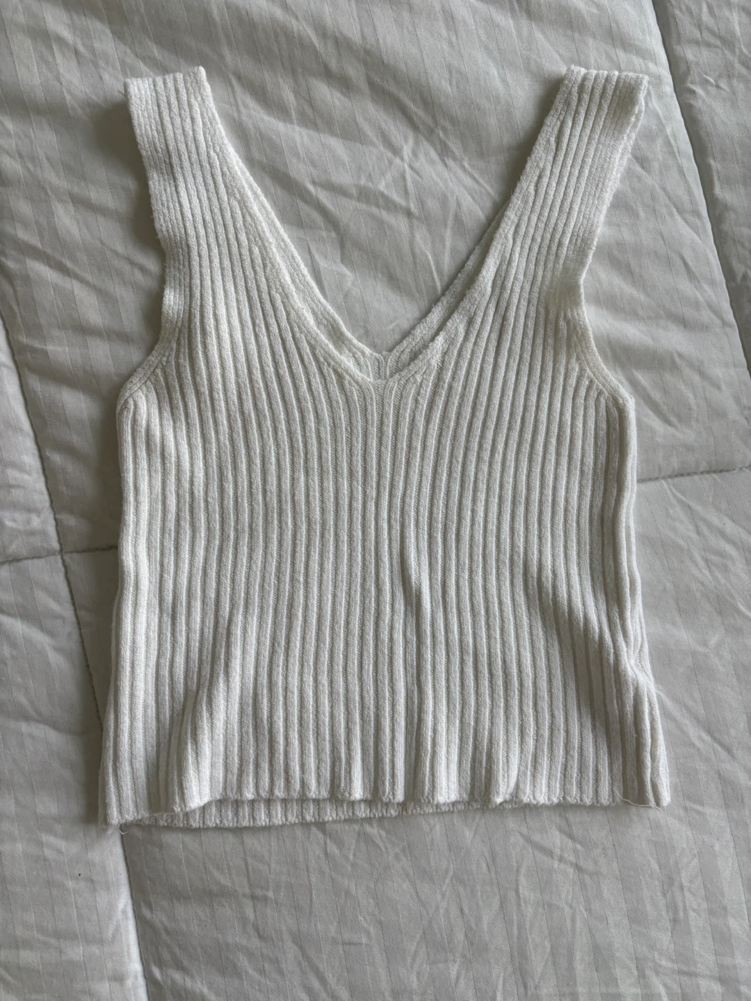 Clothing - photo 2
