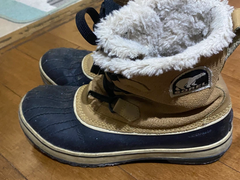 Sorel Women's Winter Boots - Size 8 - photo 3