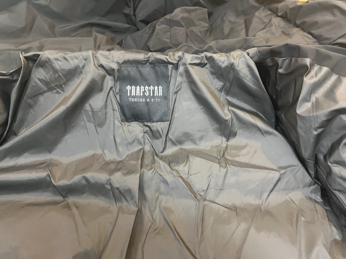 Trapstar Black Puffer Jacket