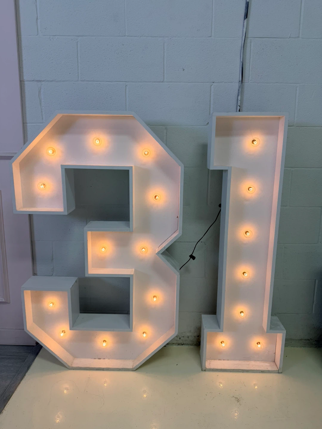 Light-Up Marquee Numbers 3 and 1
