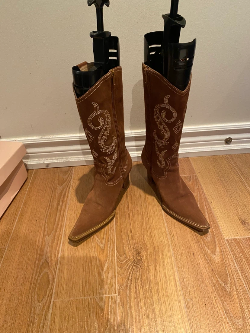 Brown Suede Cowboy Boots Size 6