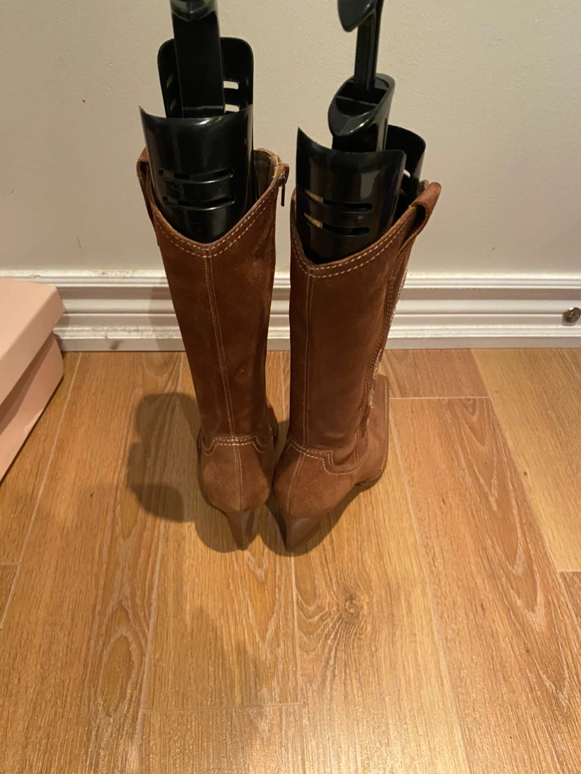 Brown Suede Cowboy Boots Size 6 - photo 2