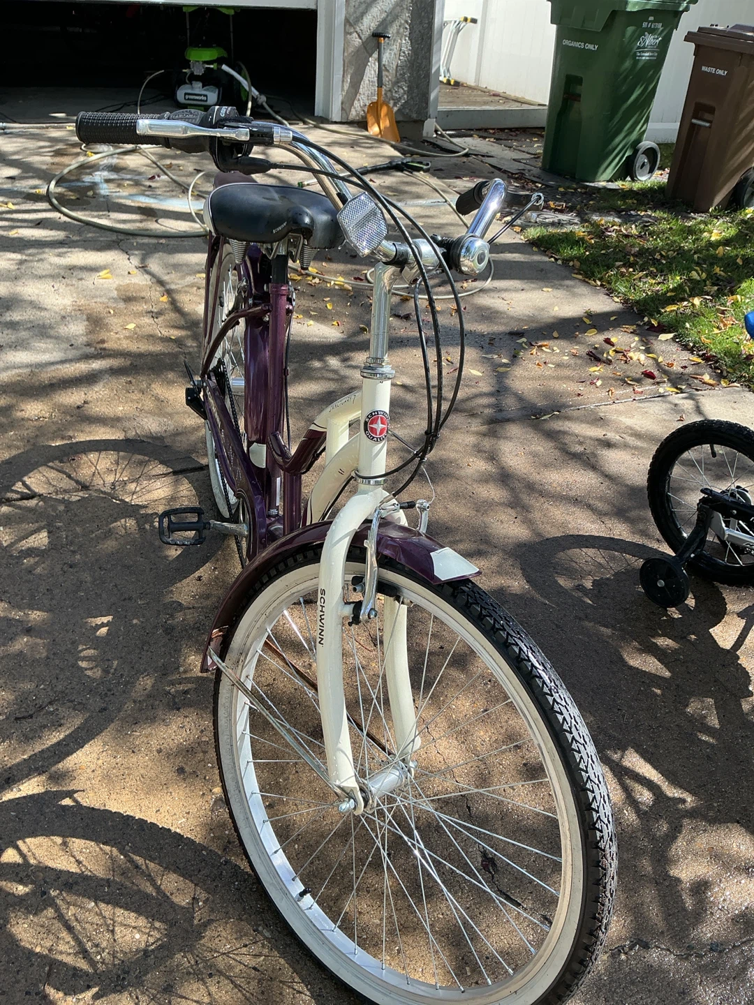Schwinn Sanctuary 7 Cruiser Bicycle - photo 2