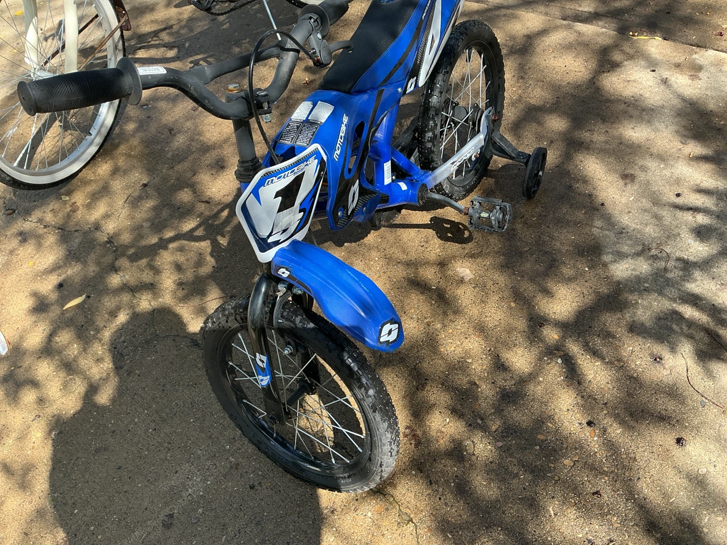Hyper Motobike 16-inch Kids Bicycle - photo 2