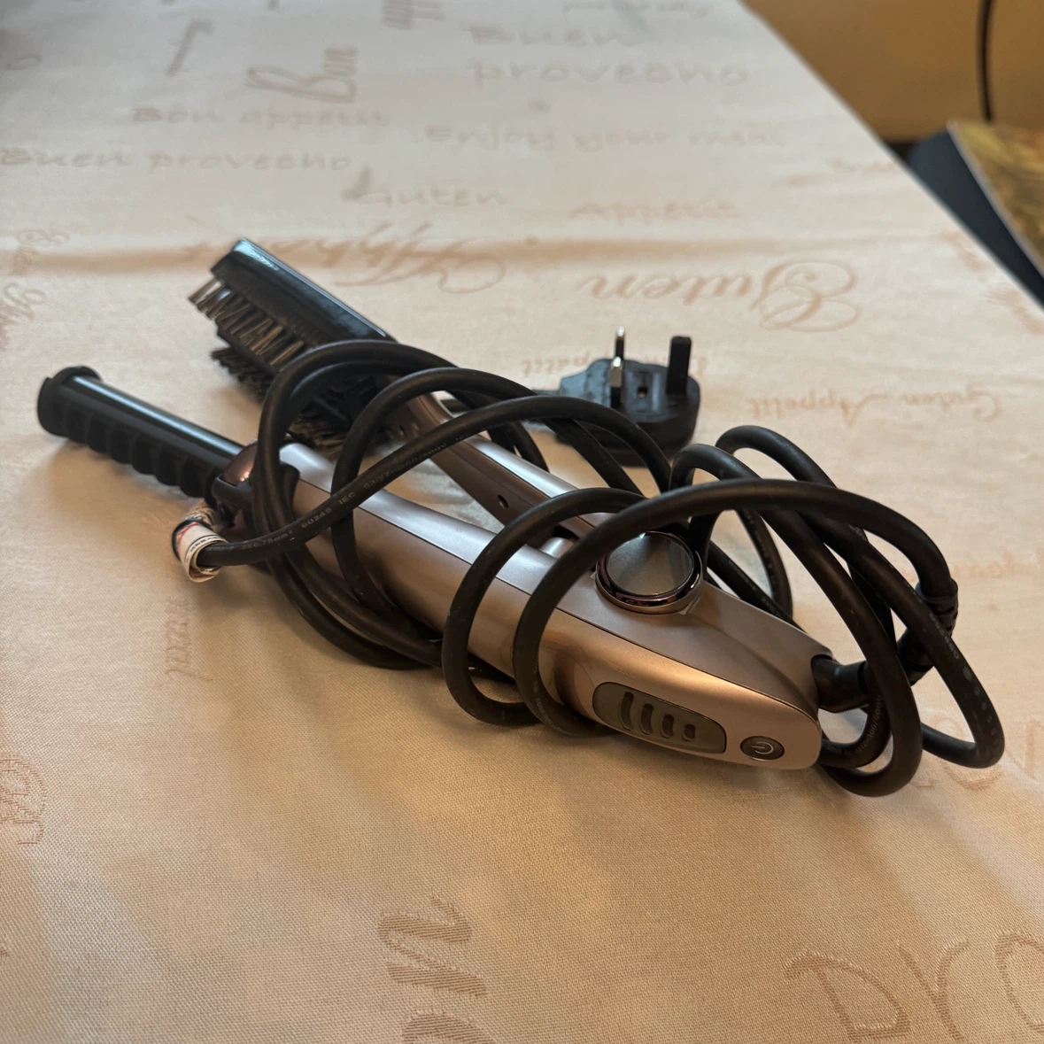 Moving Sale | Hair Curler - photo 3