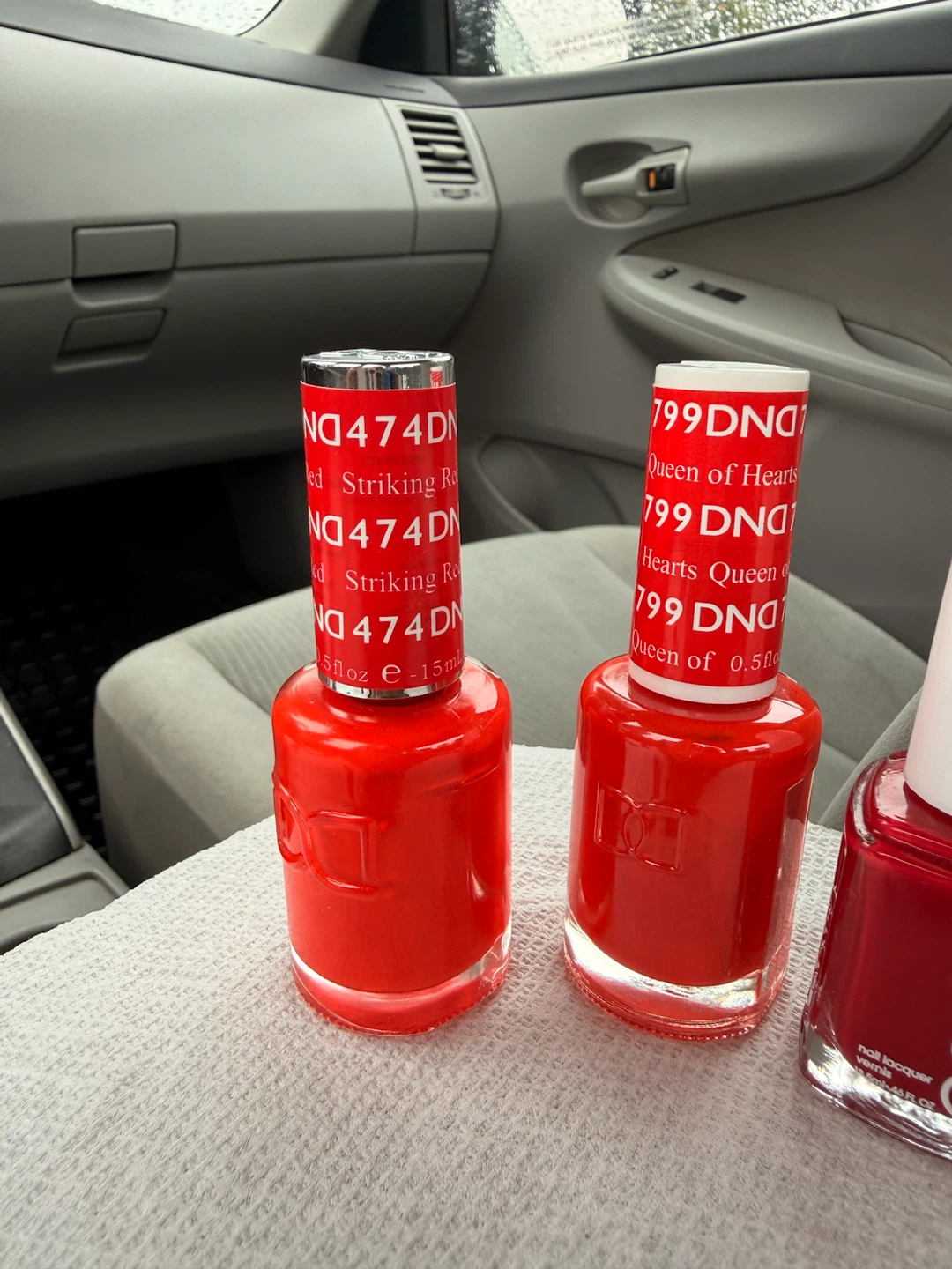 DND & ESSIE Nail polish (Oakville) - photo 3