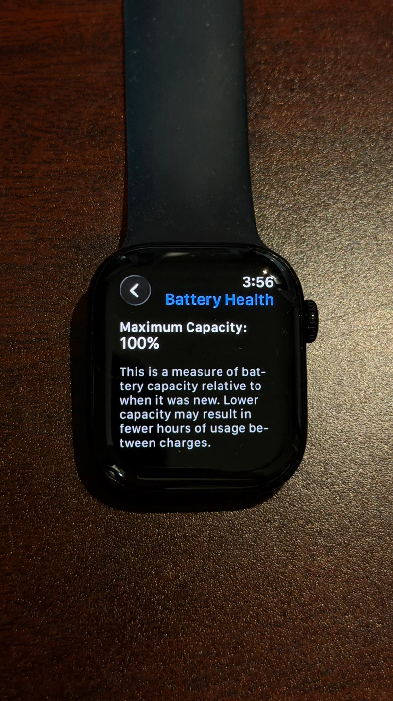 Apple Watch Series 11 Barely Used - photo 2