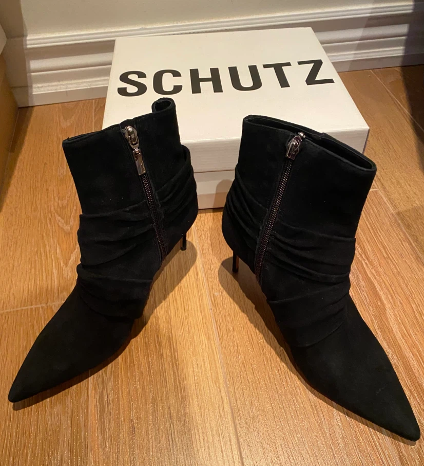 Schutz black suede ankle boots - photo 2