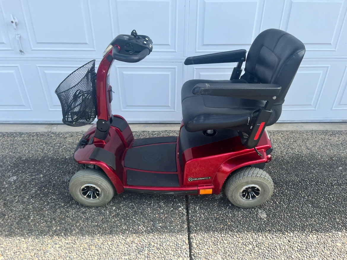 Pride Mobility Celebrity X Scooter
