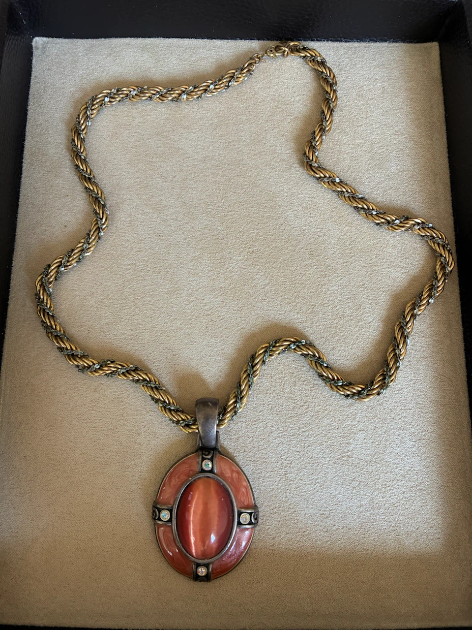 Vintage Tone Oval Pendant Necklace