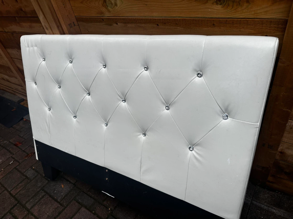 White Faux Leather Tufted Headboard - photo 2