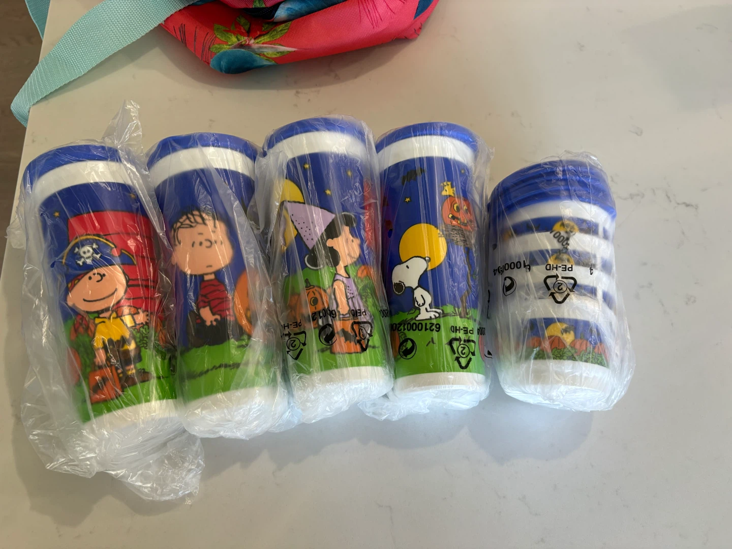Tupperware - Peanuts Halloween Tumblers - Set of 5
