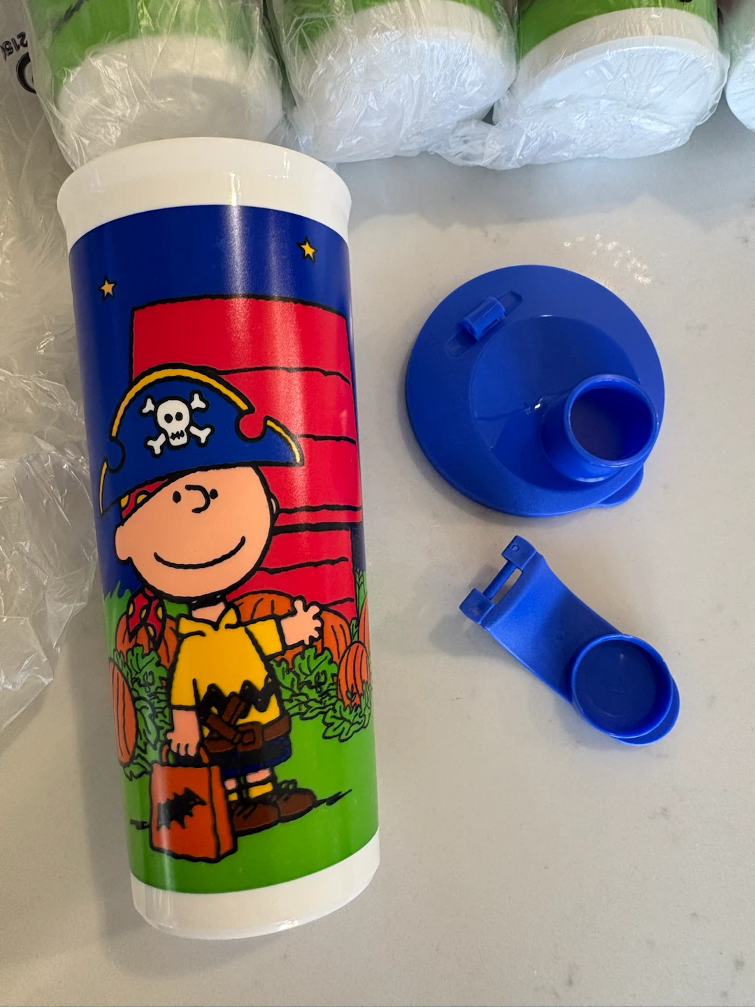Tupperware - Peanuts Halloween Tumblers - Set of 5 - photo 2