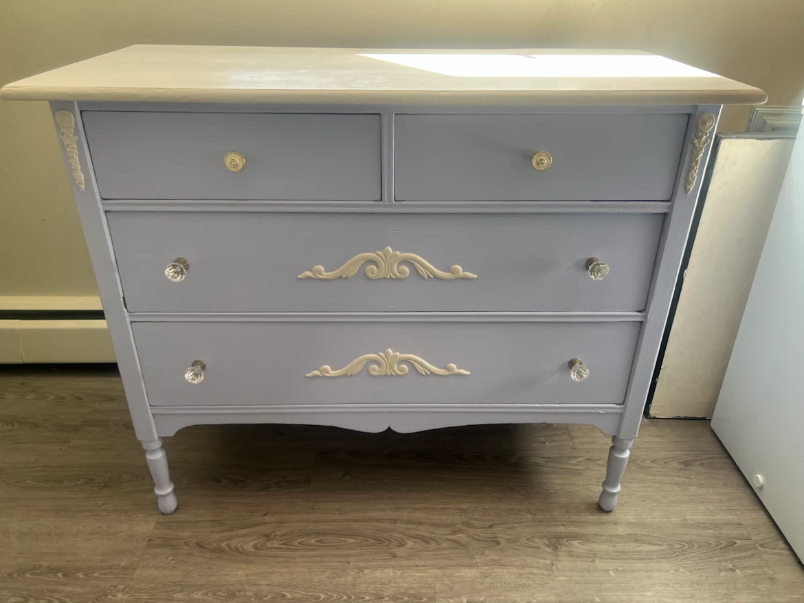 Adorable Vintage Style Painted Dresser