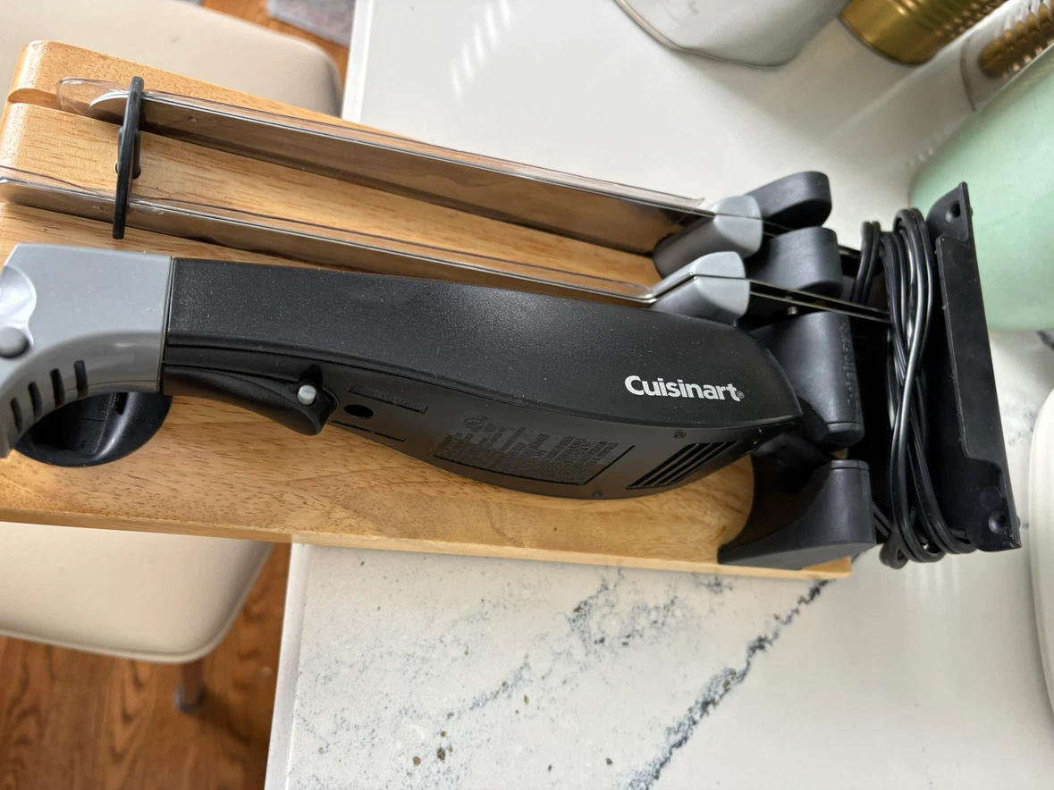 Cuisinart Electric Knife with (Model CEK-40) - photo 2