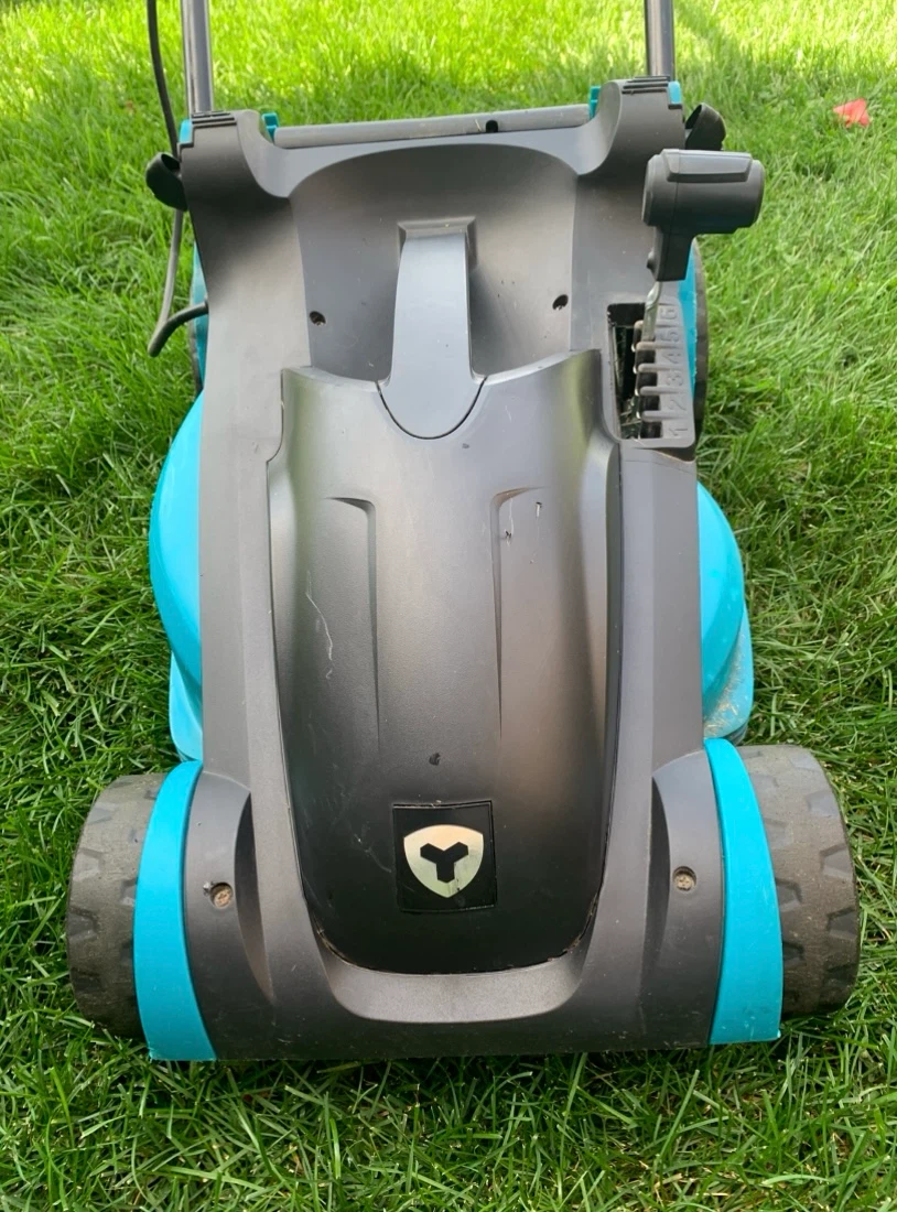 Yardworks Electric Lawn Mower - photo 2