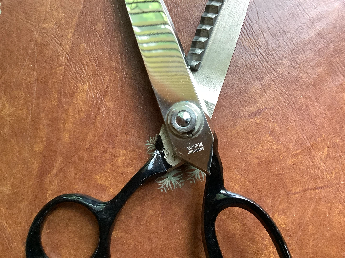 Vintage #595 Solingen Pinking Shears 🐞 - photo 2
