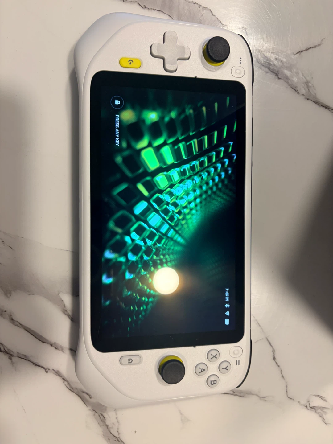 Logitech G Cloud Gaming Handheld