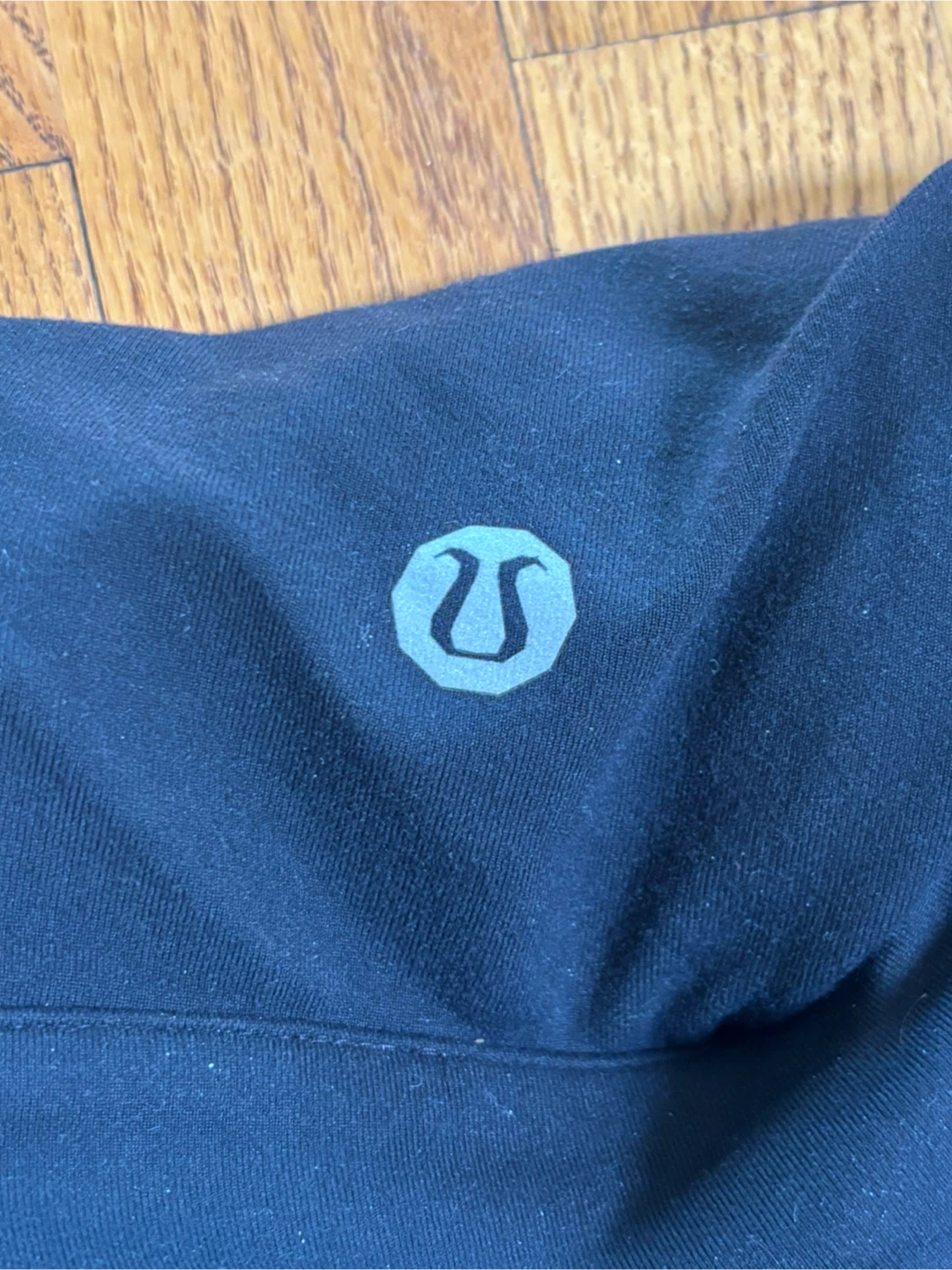 Men’s Lululemon sweater size L - photo 3