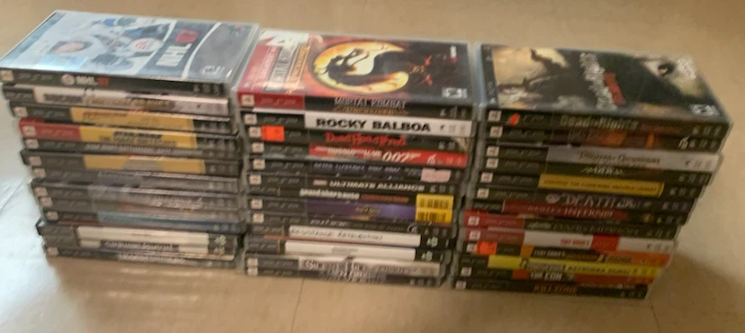 Huge lot of 39 PSP GAMES - photo 5