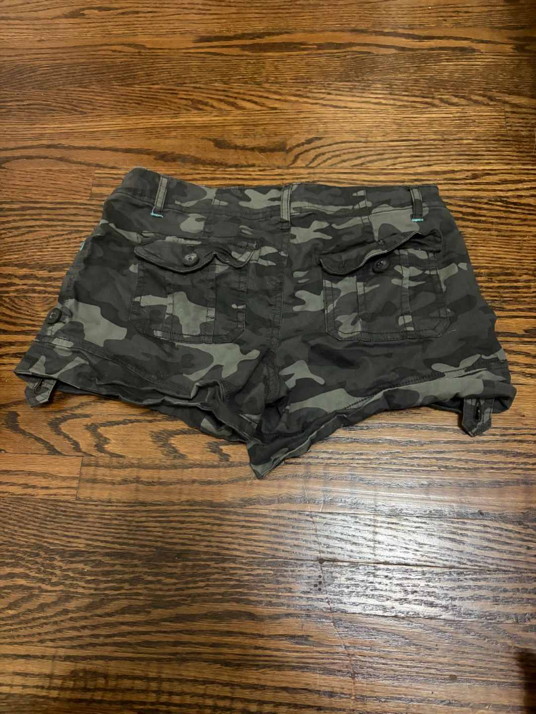 Y2K Vintage Garage Camo Low Rise Cargo Shorts - photo 2
