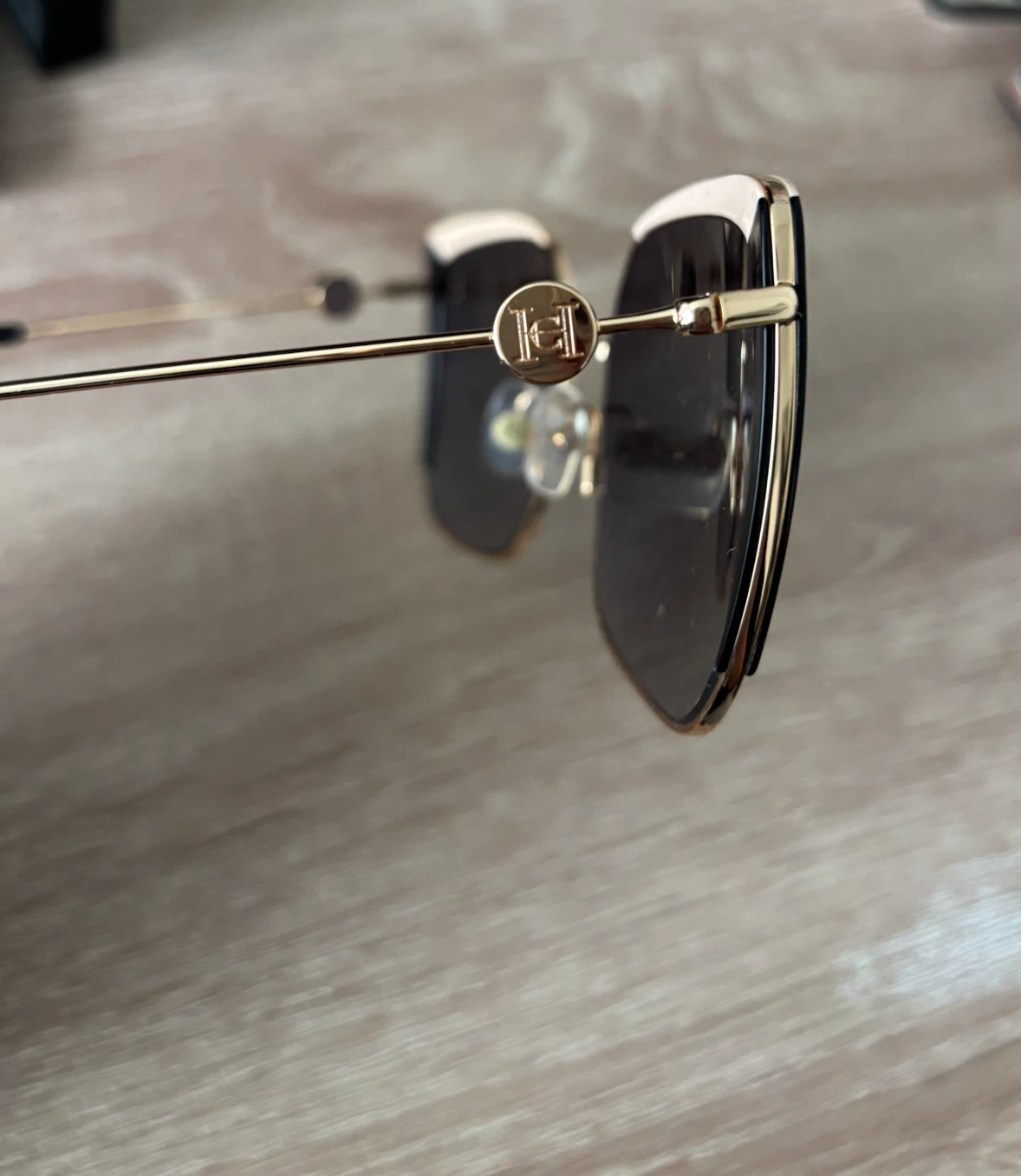Designer Sunglasses - photo 3