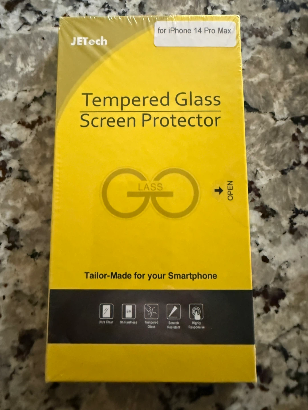 Bundle!   iPhone case and protective screens