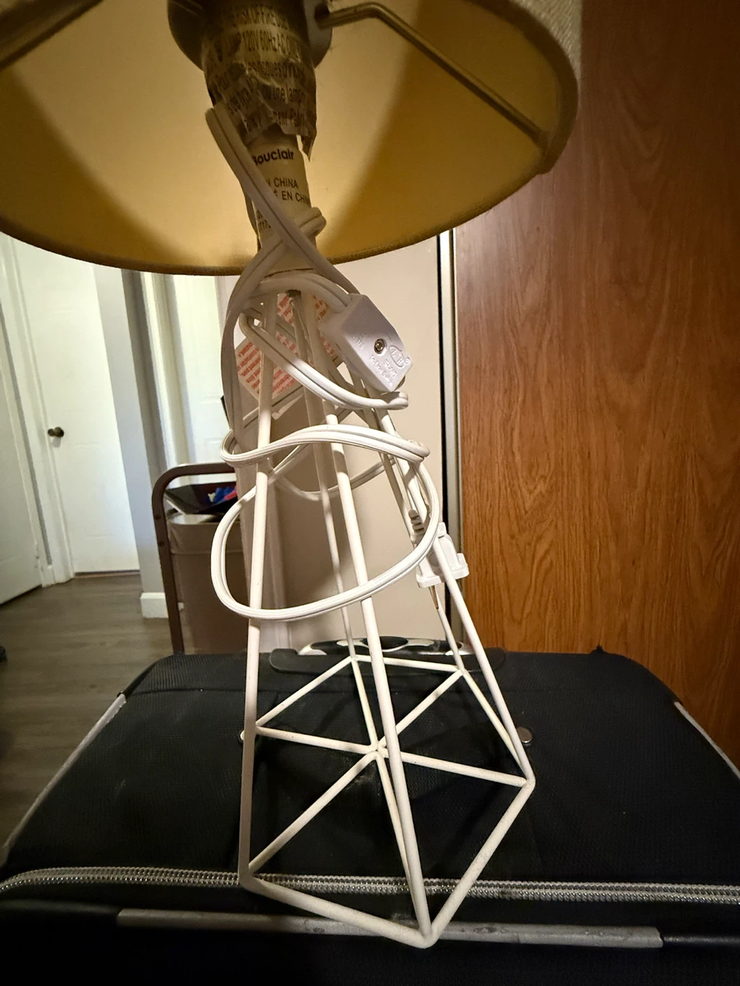 Souclair Geometric Table Lamp - photo 2