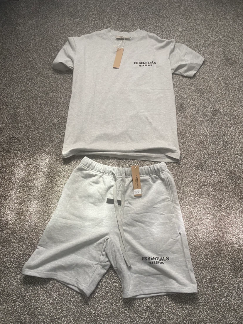 ESSENTIALS Fear of God Grey T-Shirt and Shorts Set