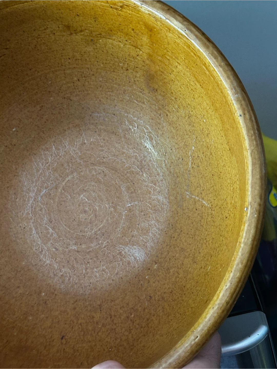 Antique 11" Yellowware Mixing Bowl excellent condition - photo 4