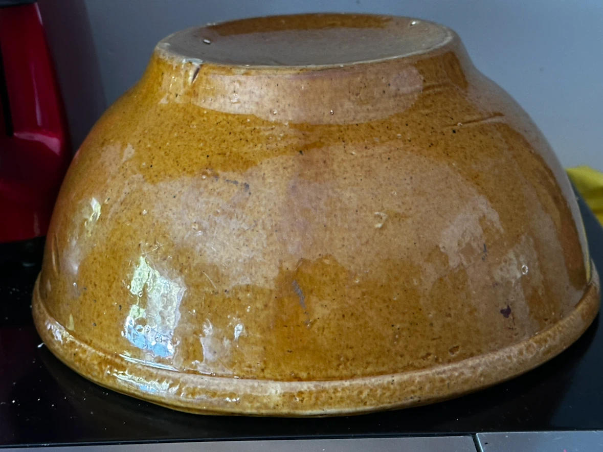 Antique 11" Yellowware Mixing Bowl excellent condition - photo 5