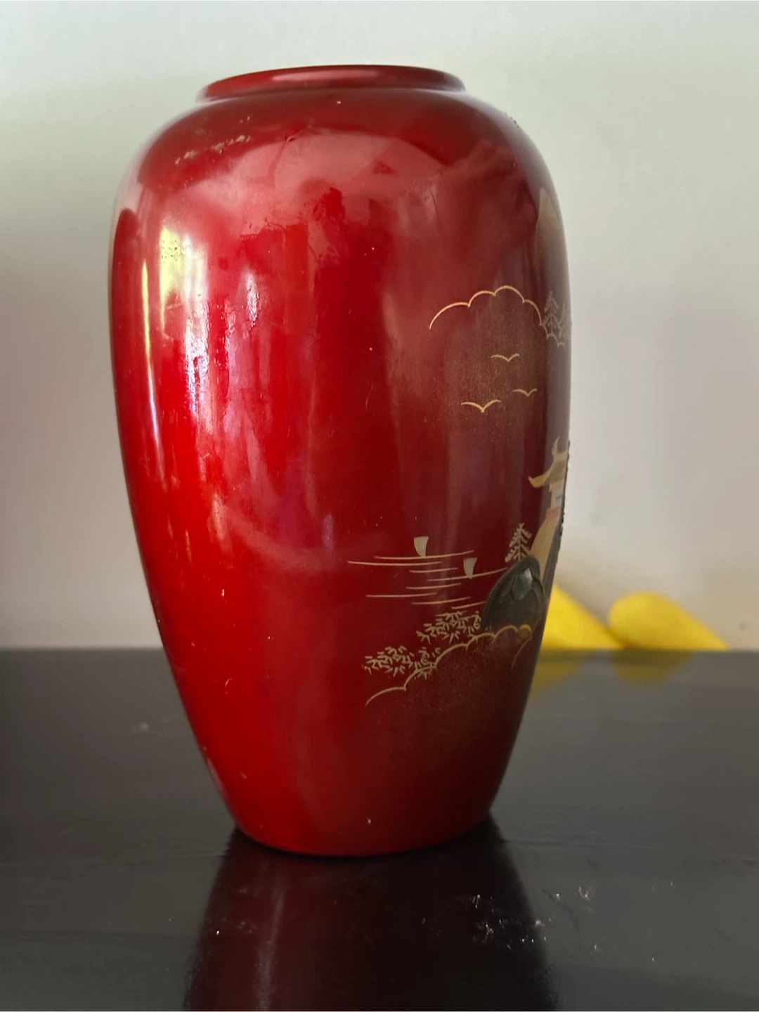 Japanese lacquer vase ox blood red - photo 2