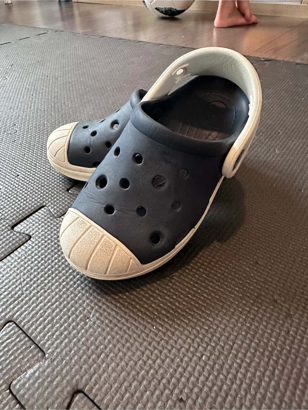 Kids Crocs Navy & White Clogs size C10