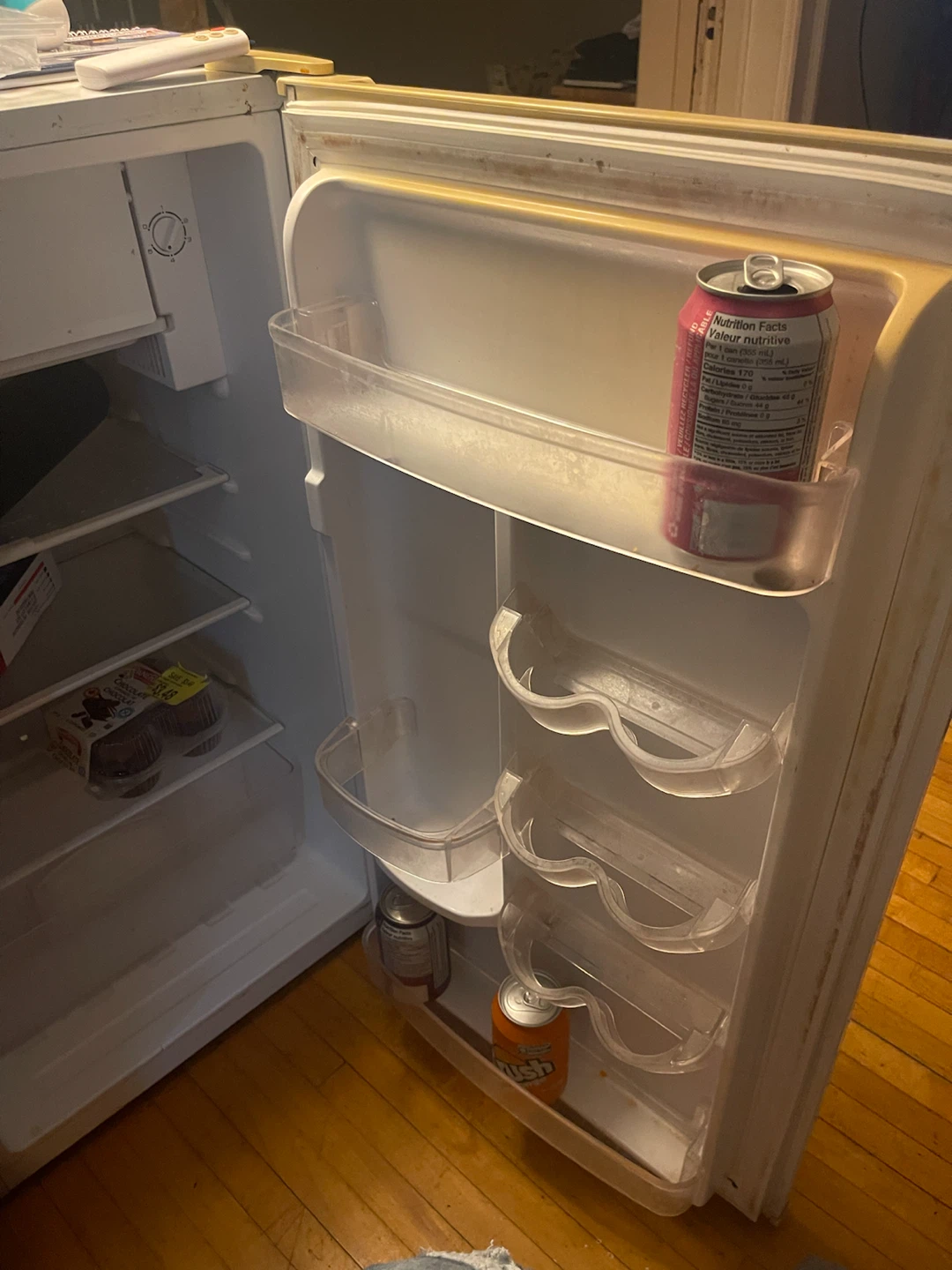 Hamilton Beach Mini Fridge - photo 2