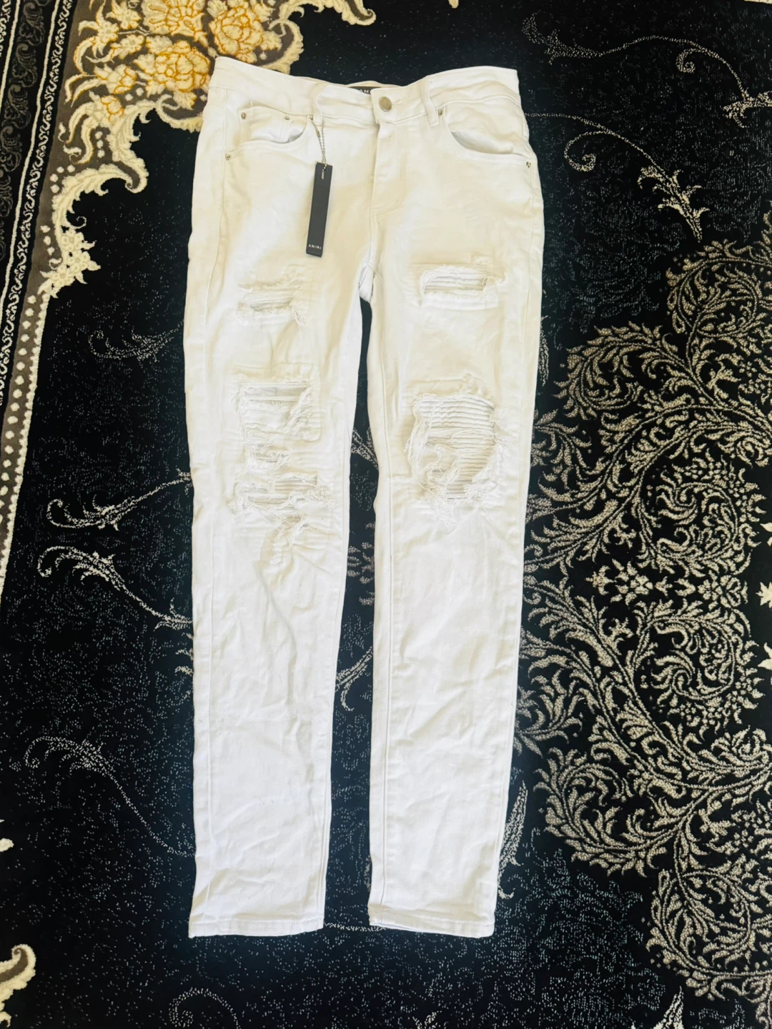 AMIRI White Distressed Jeans Size 29