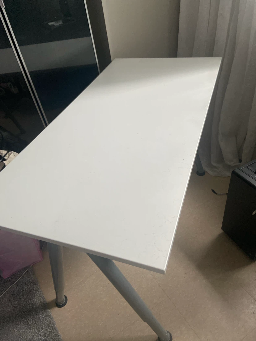 White Desk