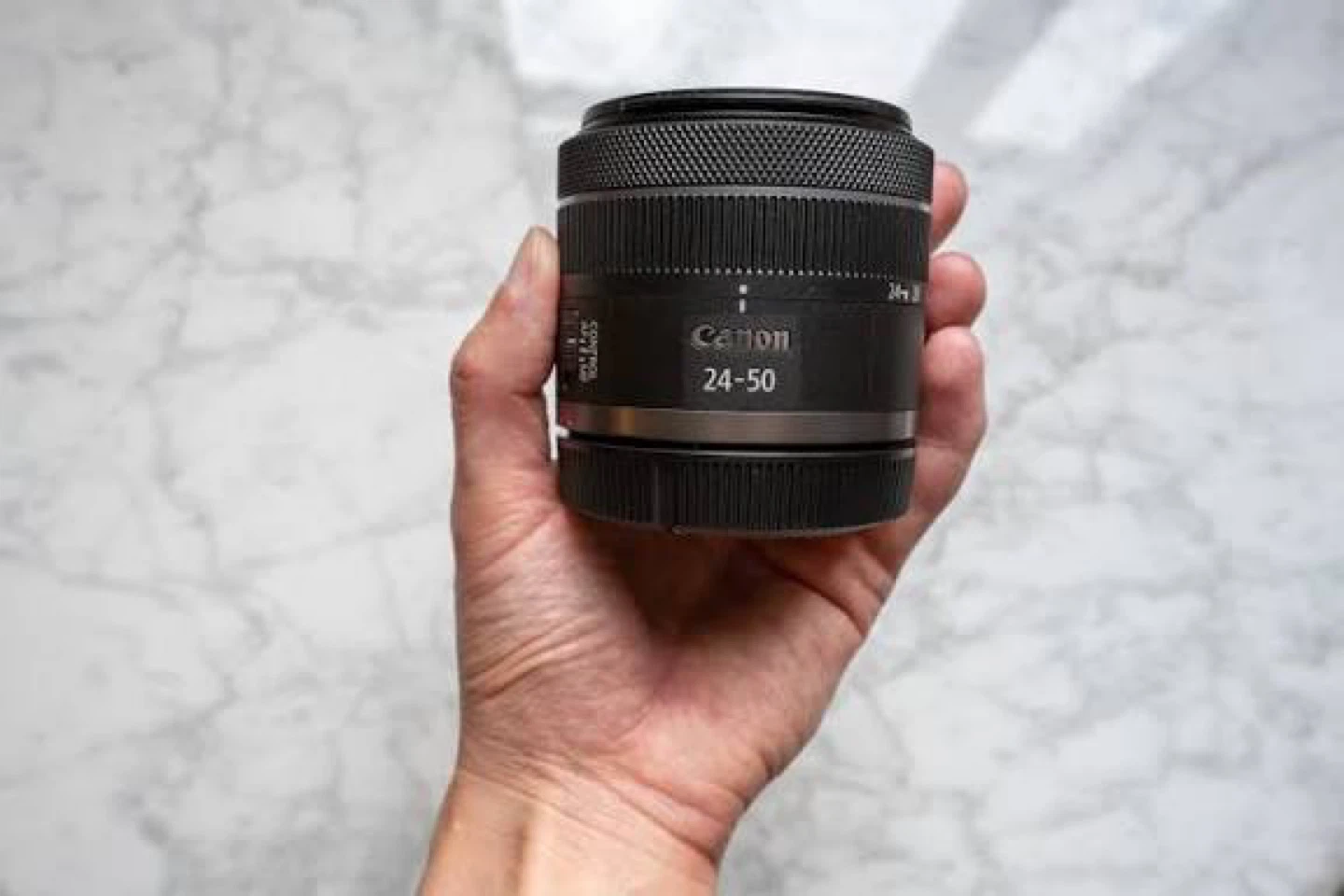Canon RF 24-50 mm zoom lens - photo 2