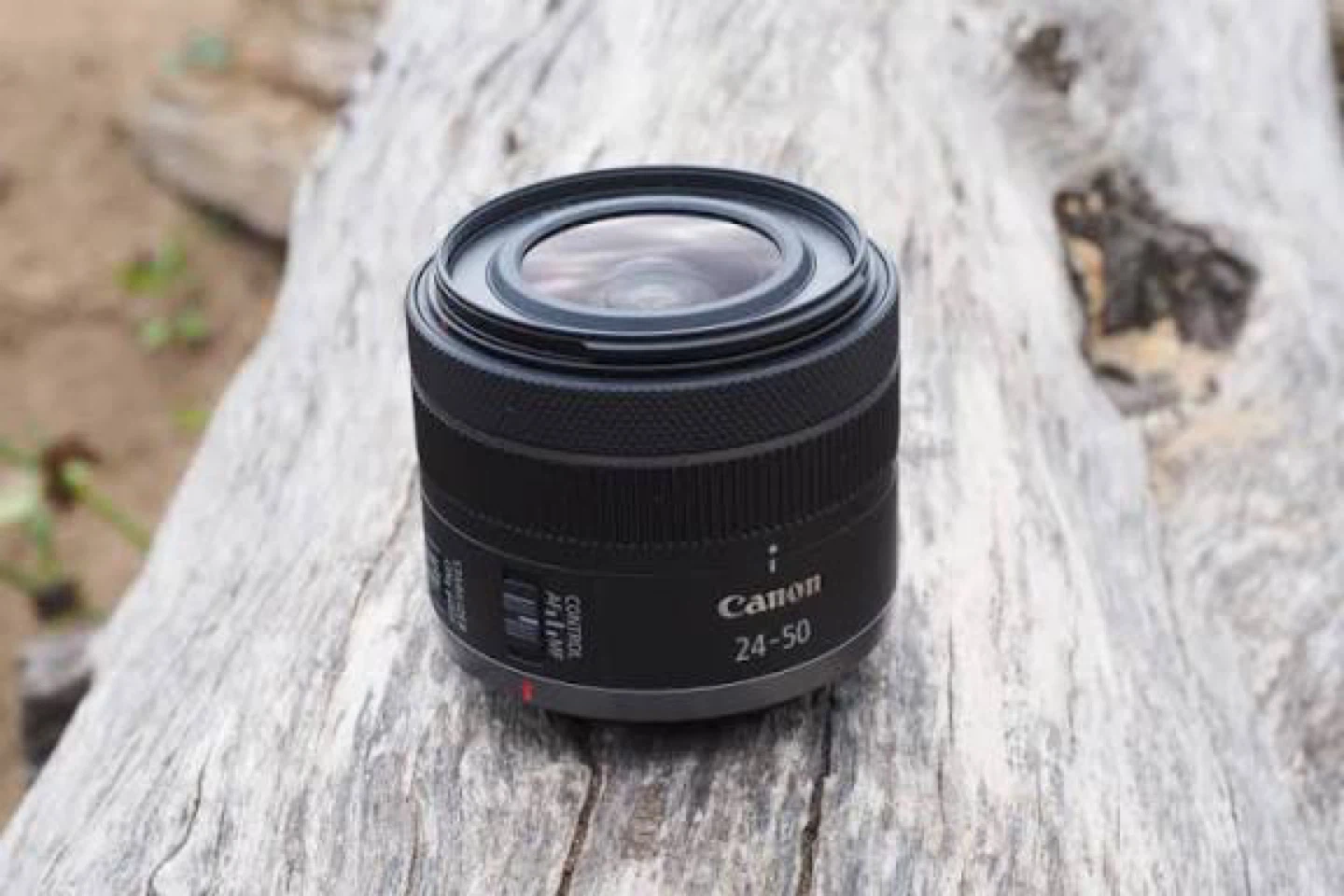 Canon RF 24-50 mm zoom lens
