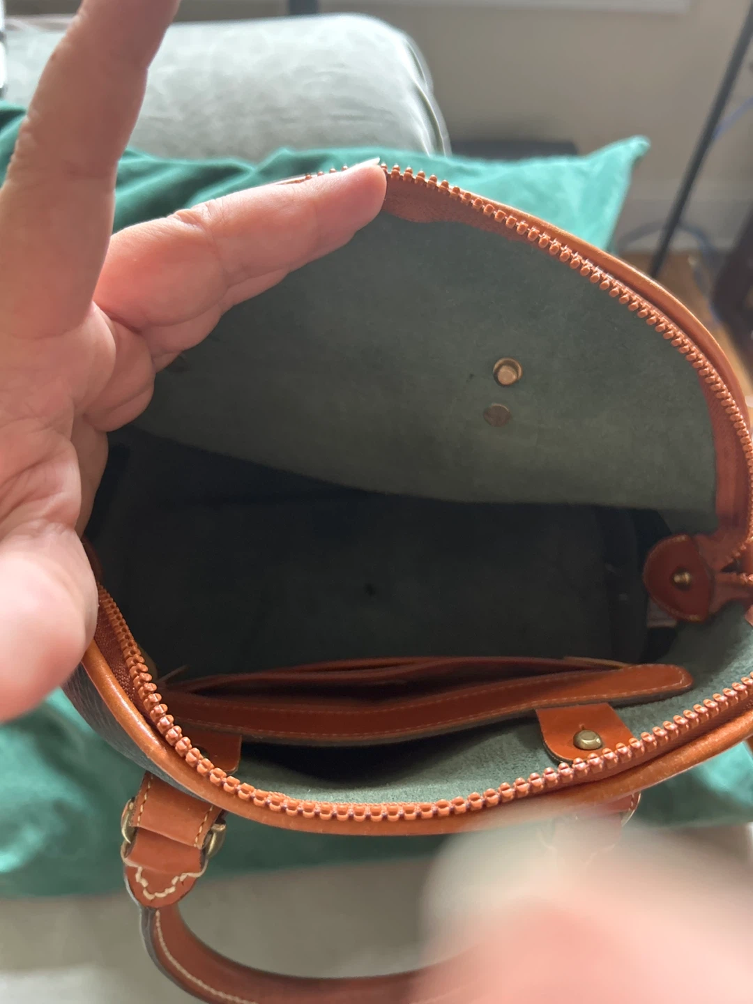 Dooney & Bourke Satchel Bag - Green & Tan Leather - photo 4