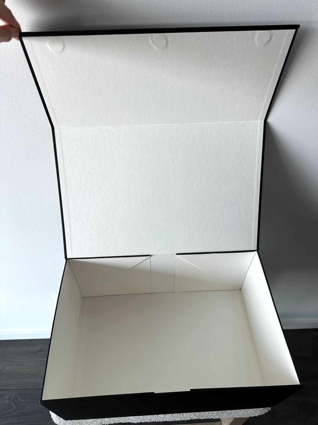 Gucci Black & Cream Gift Box - photo 3