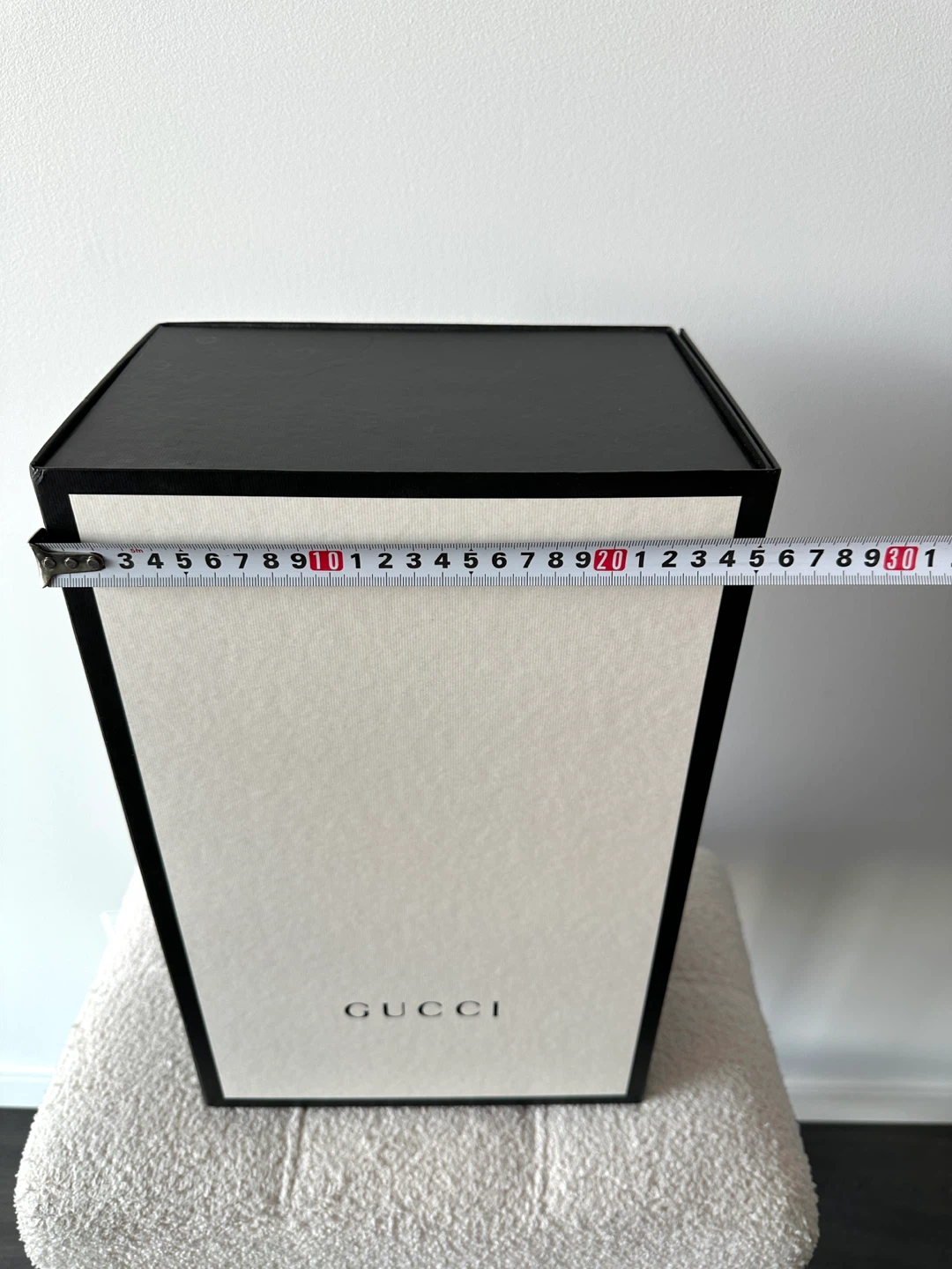 Gucci Black & Cream Gift Box - photo 5