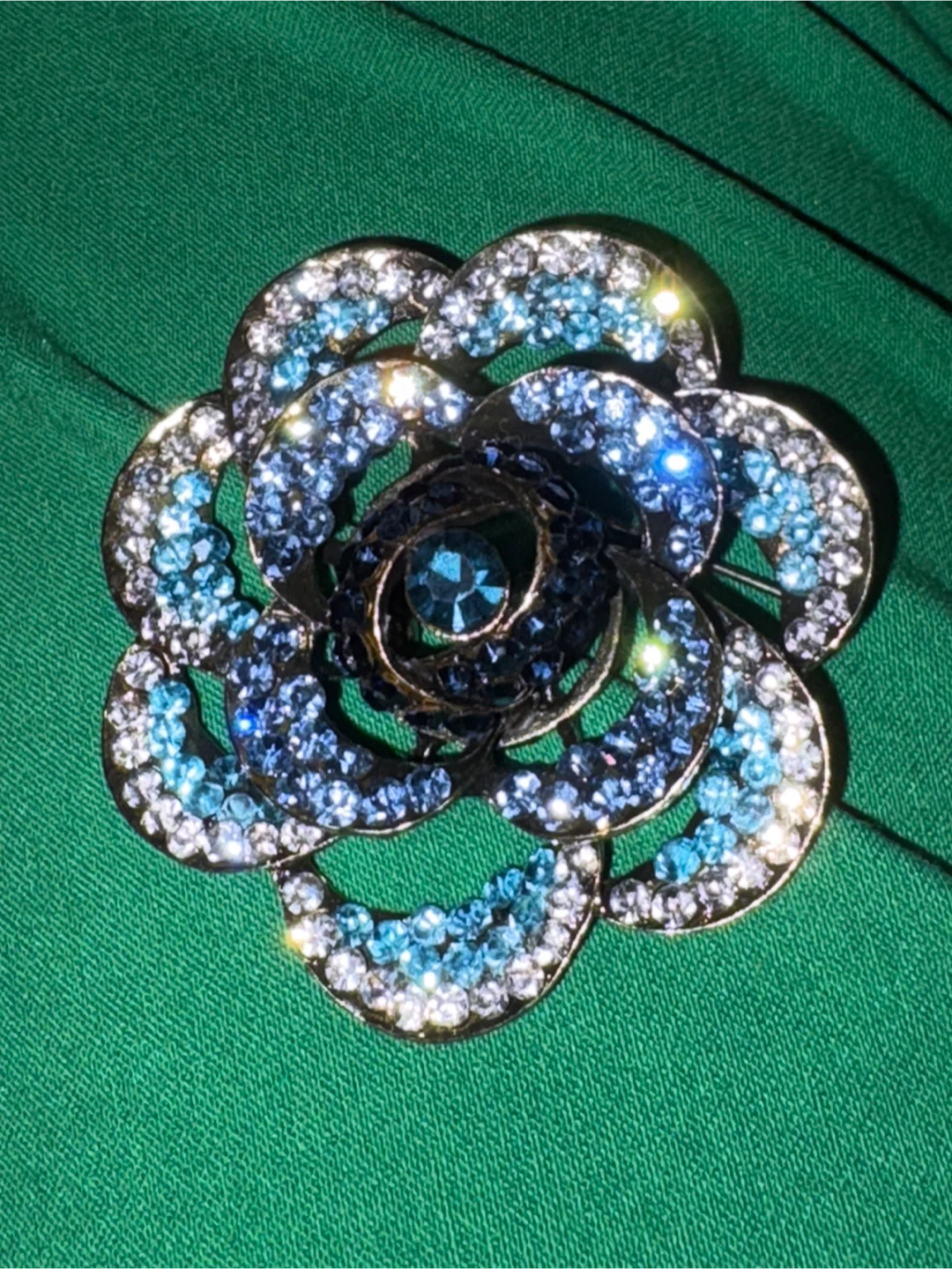 Blue vintage brooch with crystals/rhinestones - photo 3