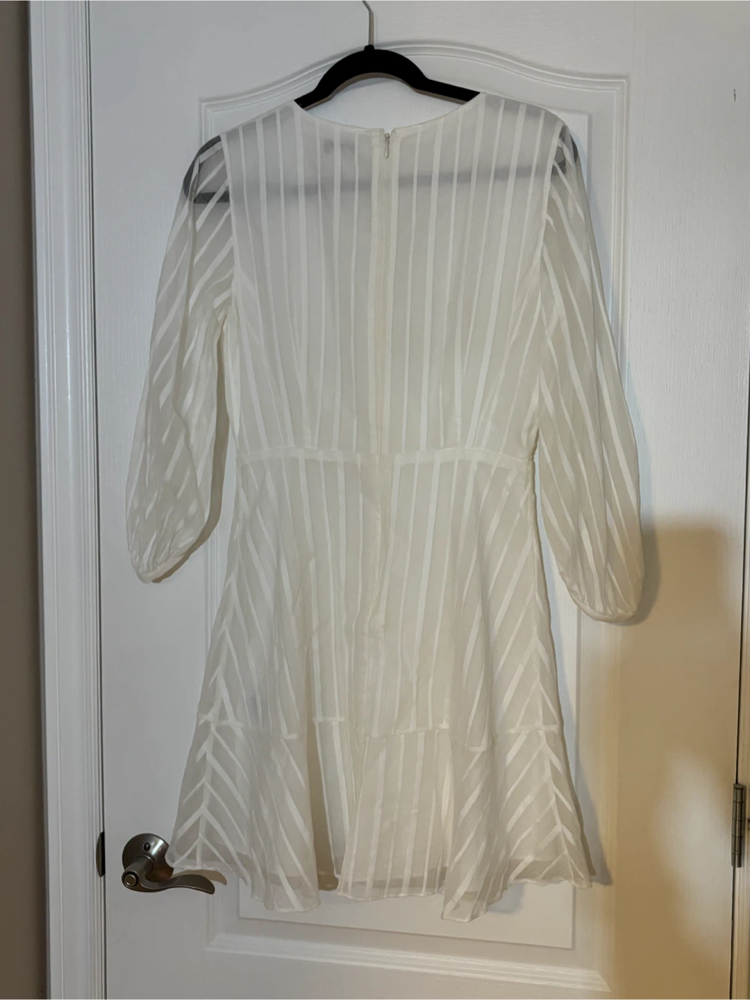 Club Monaco White Striped Sheer Sleeve Dress Size 4 - photo 2