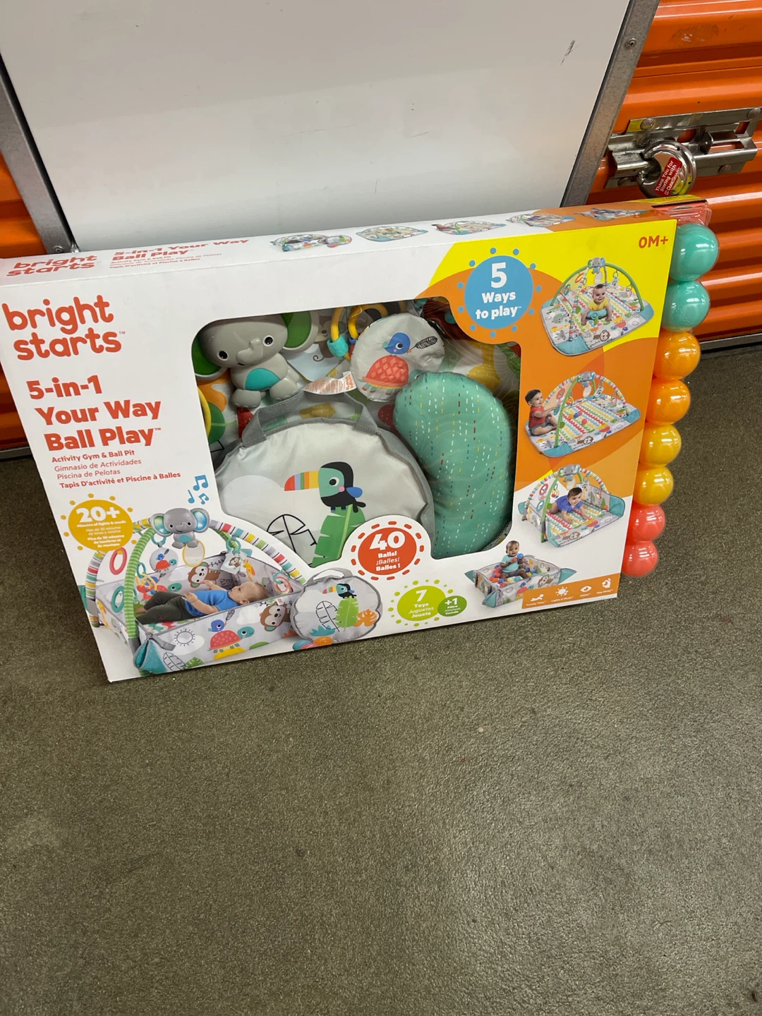 Baby essentials: bags, diapers, baby toy, baby soap - photo 5