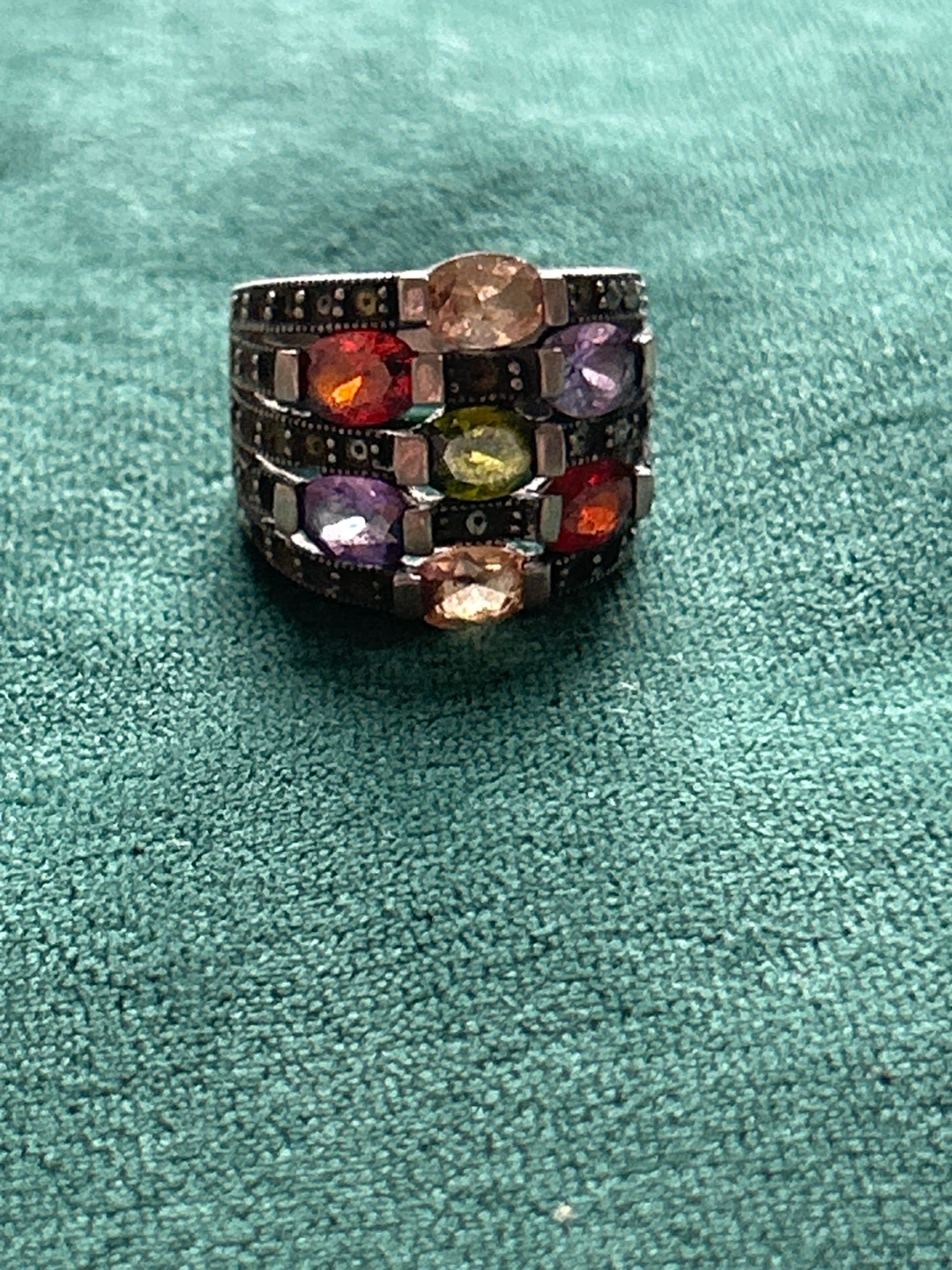 Multi-gemstone Ring