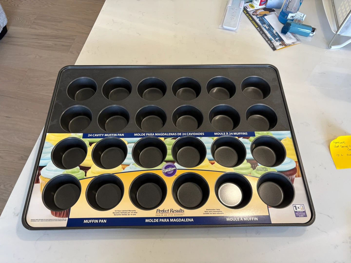Wilton 24 Cavity Muffin Pan