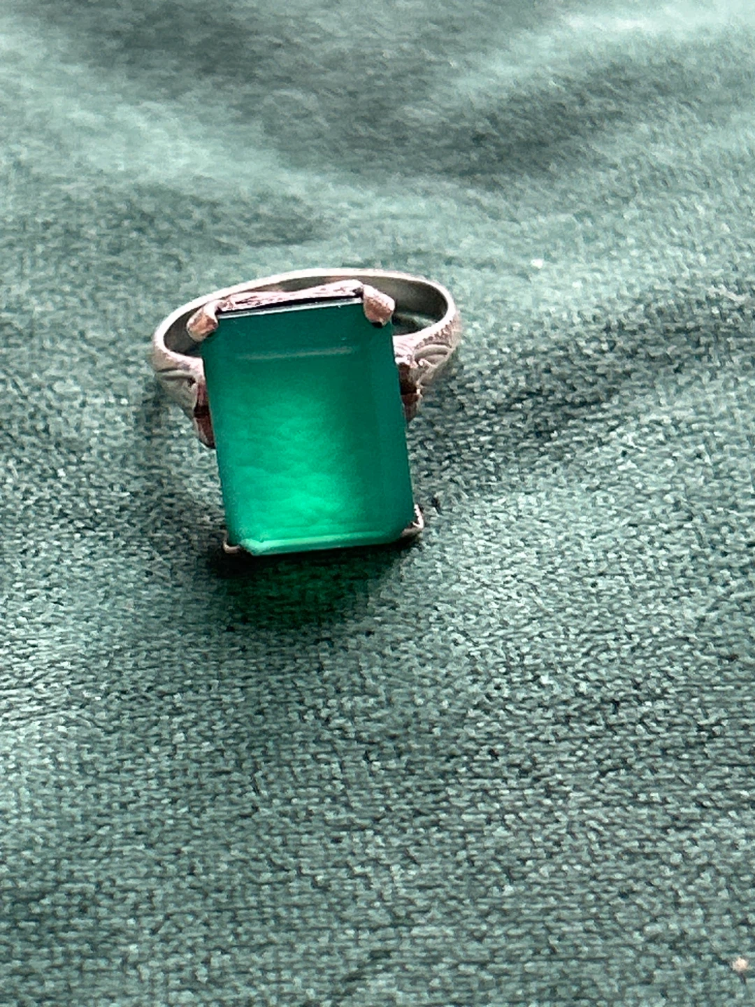 Vintage Green Stone Ring