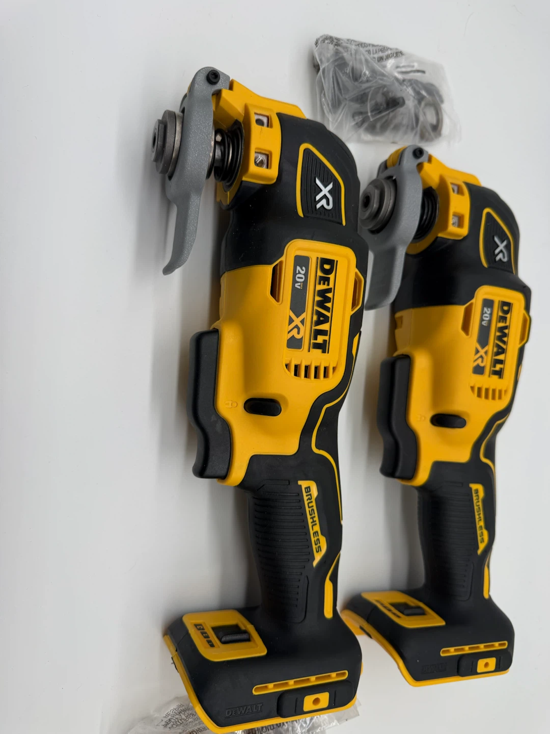 DEWALT 20V MAX XR Brushless Oscillating Multi-Tool DCS356 - photo 2