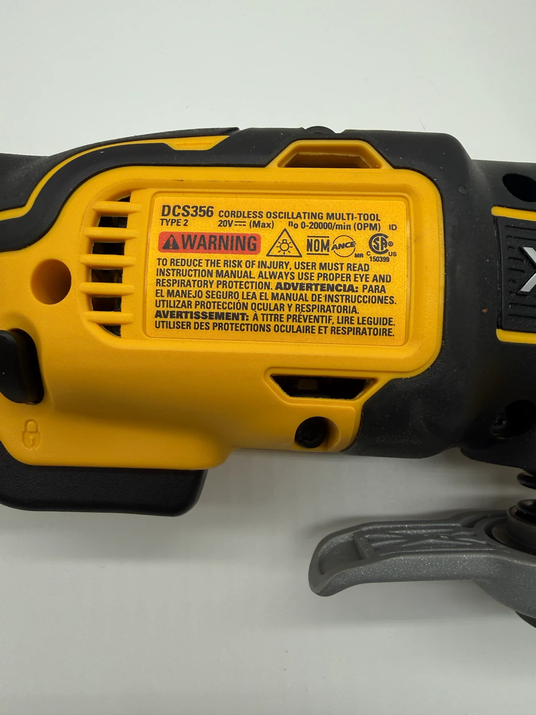DEWALT 20V MAX XR Brushless Oscillating Multi-Tool DCS356 - photo 3