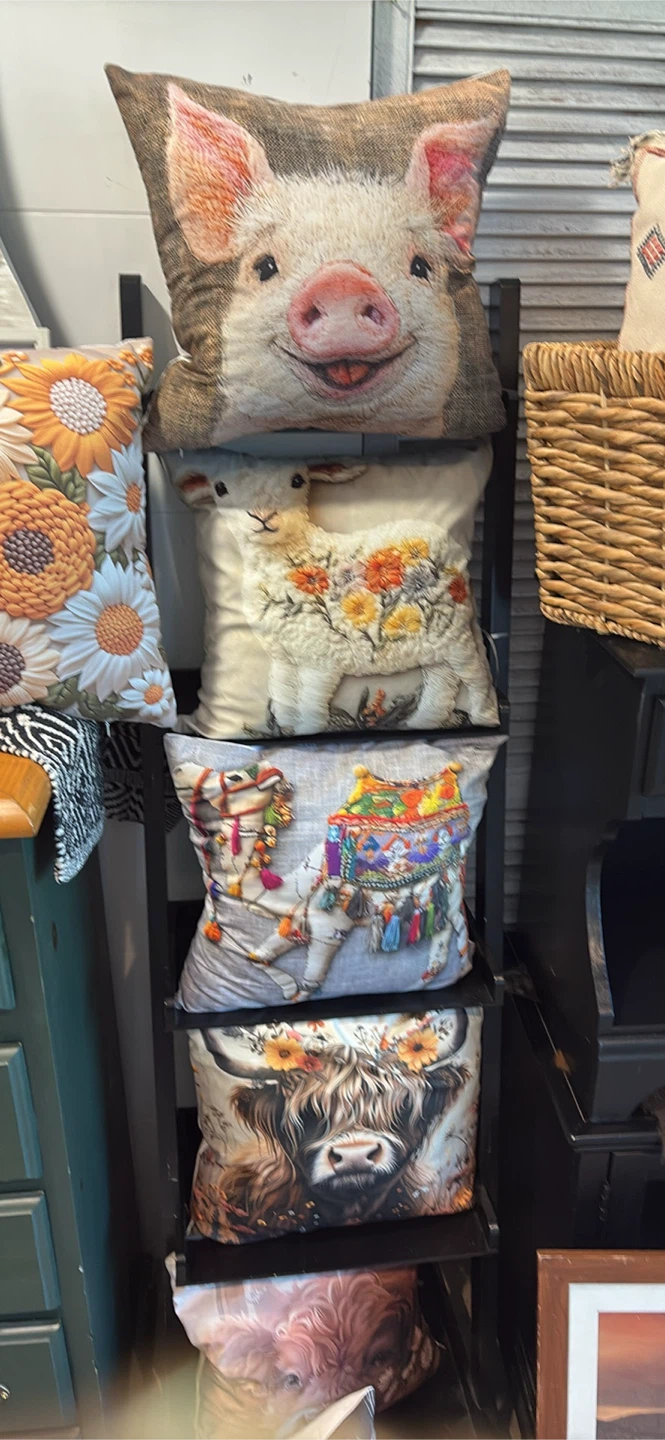 Pillows new - photo 2